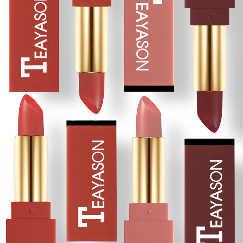 Makeup matte lipstick Makeup matte lipstick